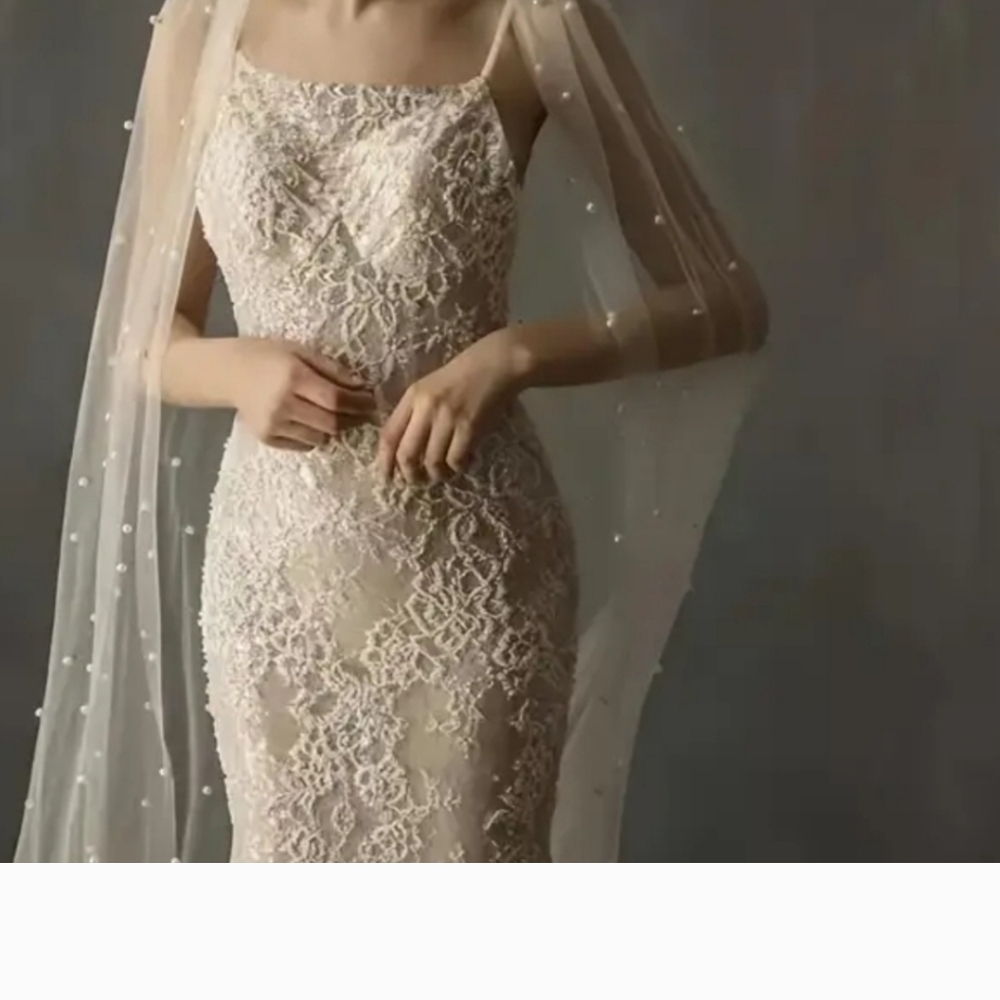 Elegant Pearl-Embellished Bridal Veil - Cream